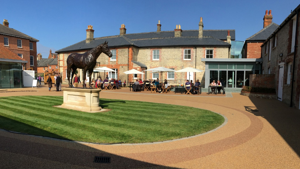 Hepworth Wakefield and Tate Modern compete to become the best museum of UK