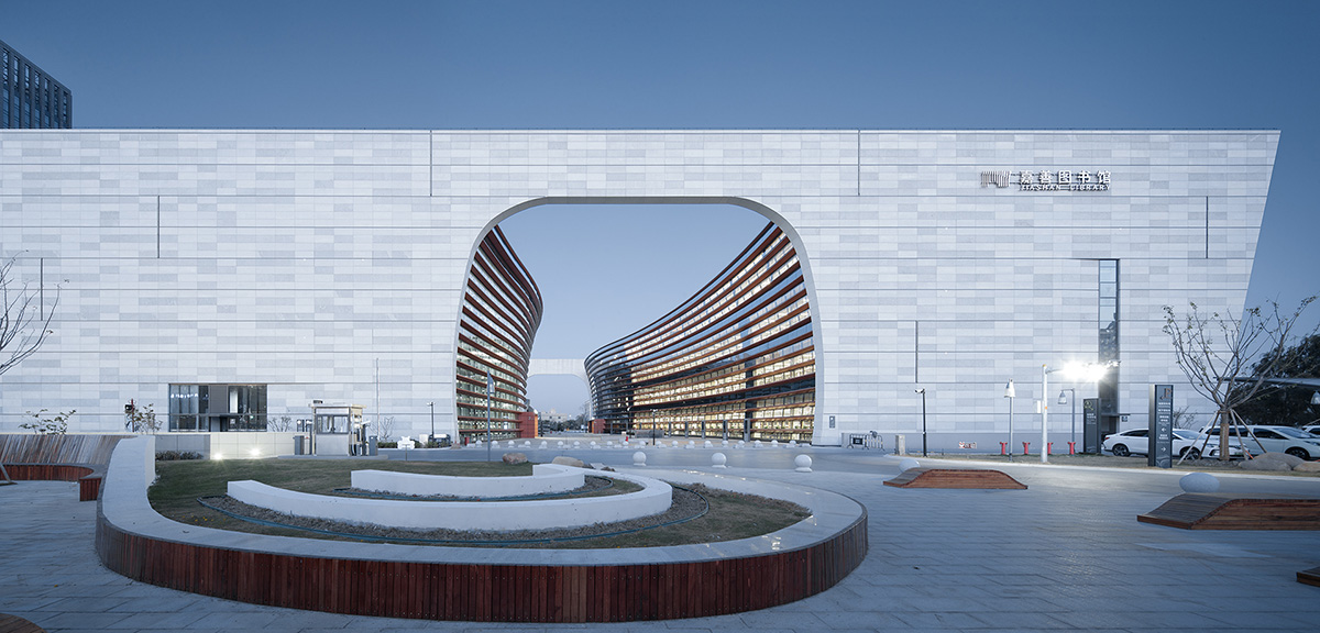 UAD creates a giant void at the center of Jiashan Museum and Library in Zhejiang, China