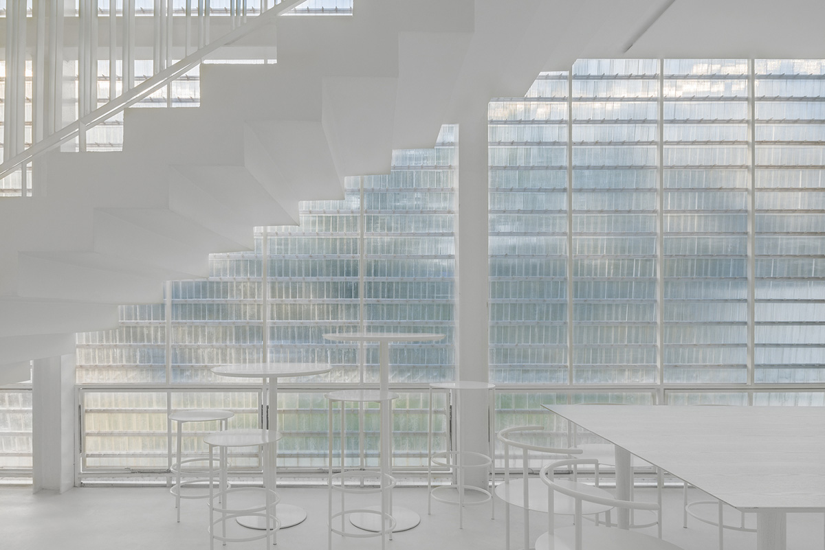 Department of Architecture wraps this small hotel with shimmering facade in Thailand