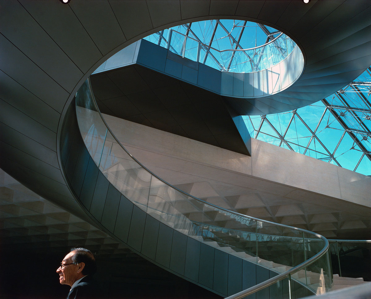 I.M. Pei’s Grand Louvre Modernization Received AIA 25-year Award