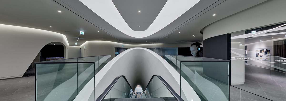 Melike Altınışık Architects completes the world's first pioneer robot & AI museum in Seoul