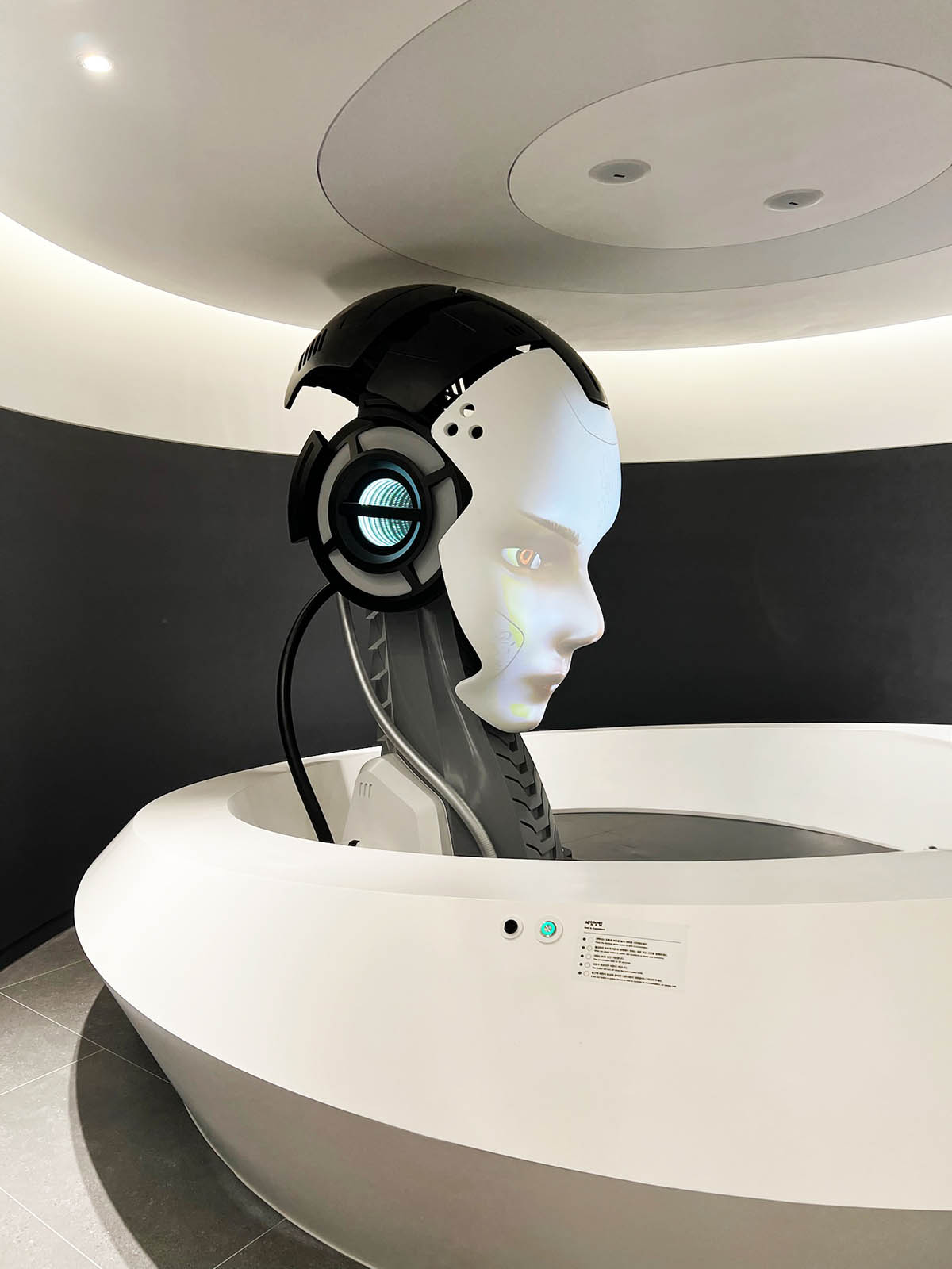 Melike Altınışık Architects completes the world's first pioneer robot & AI museum in Seoul 