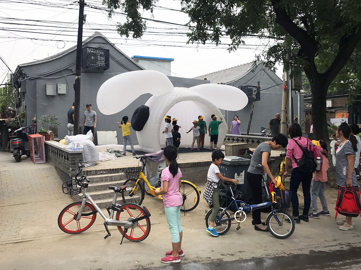 MAD created rabbit-like inflatable pavilion for Beijing Design Week 2017