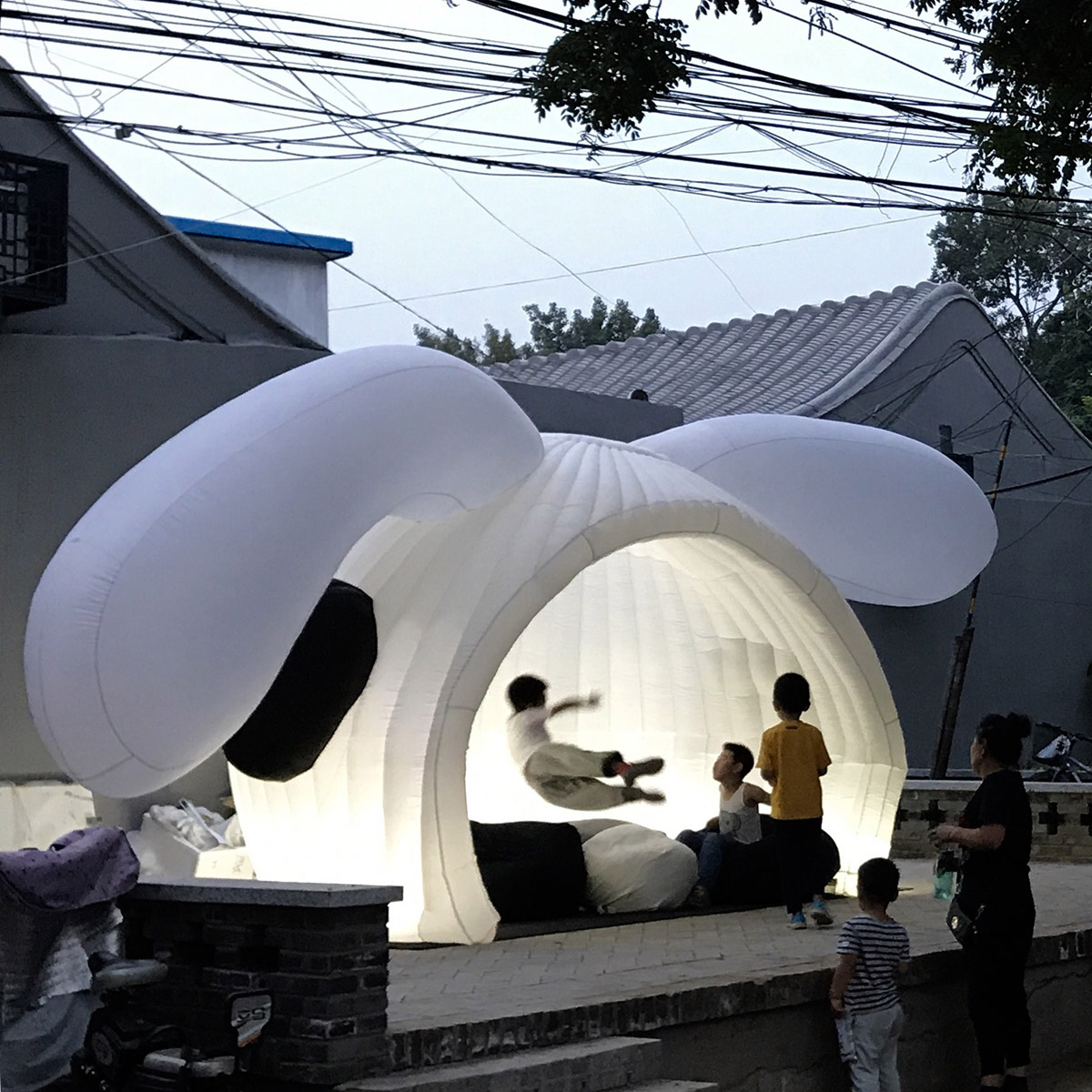 MAD created rabbit-like inflatable pavilion for Beijing Design Week 2017