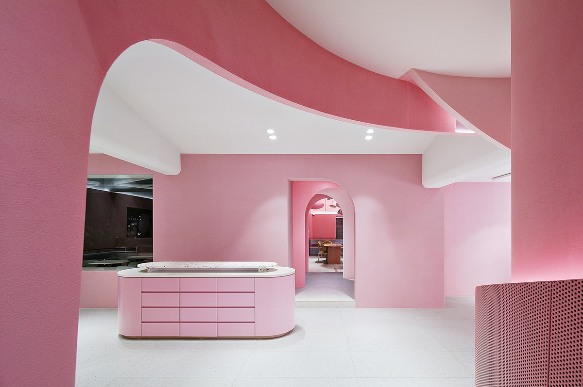 Collective B's beauty shop in South Korea features pink-hued colors and layered walls