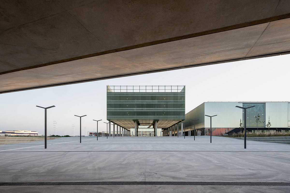 OMA completes MEETT Toulouse Exhibition and Convention Centre in France