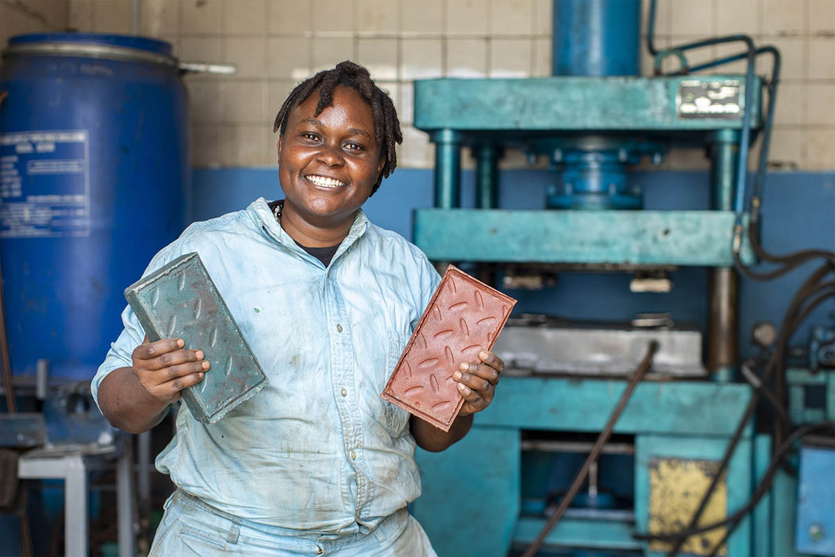 Assembling Globes from Plastic Bricks: the Medium is the Message