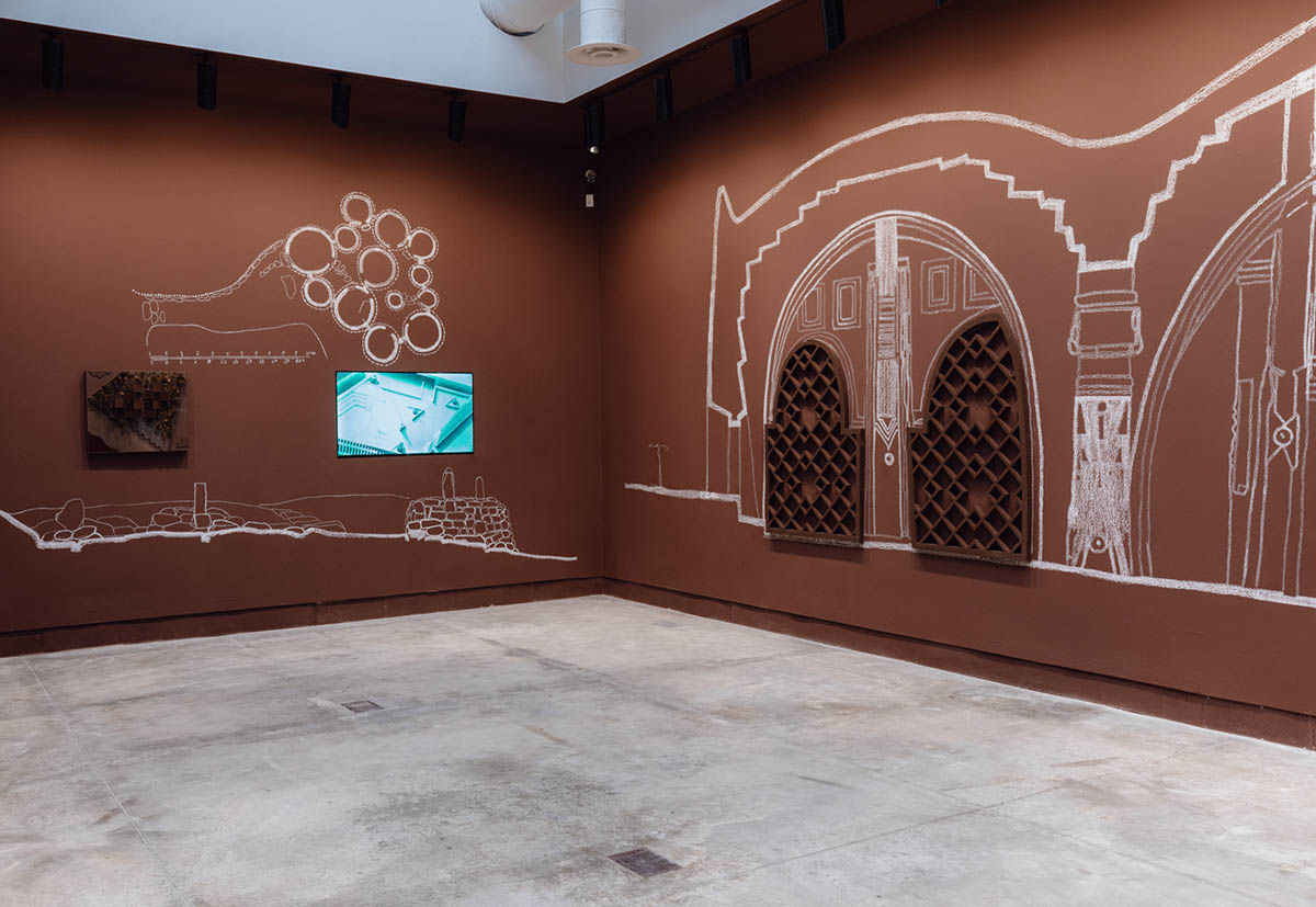 atelier masōmī explores the essence of knowledge and process with large-scale drawings in Venice 
