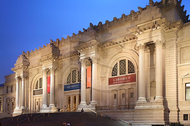 Met Museum receives criticism for its over executive pay