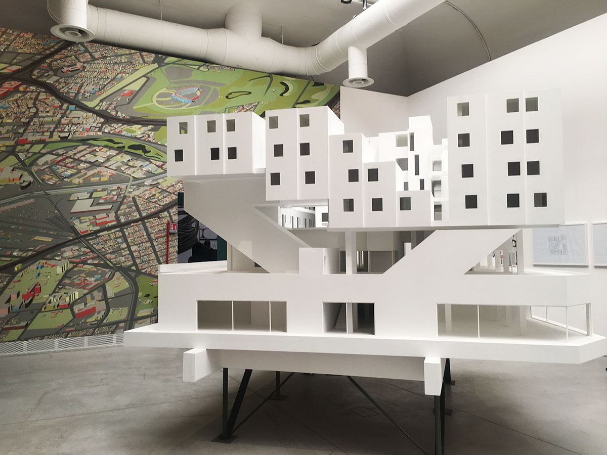 Michael Maltzan installs Star Apartments providing homes for 102