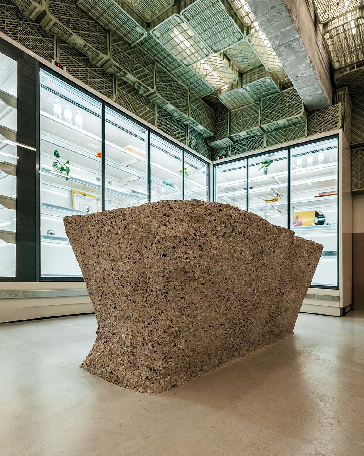 Minimal Studio transforms retail with the minimalist brutalist design of Plastic Box in Majorca