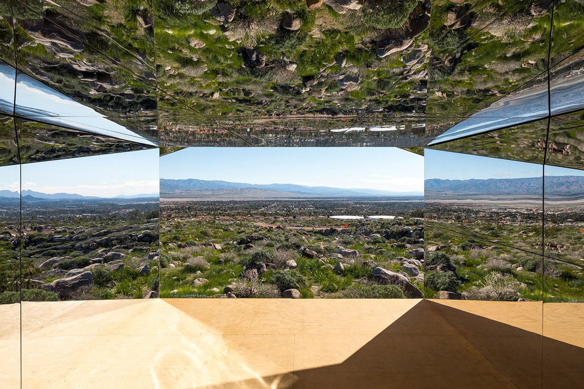 American artist Doug Aitken installs fully-mirrored cabin in the Southern California desert