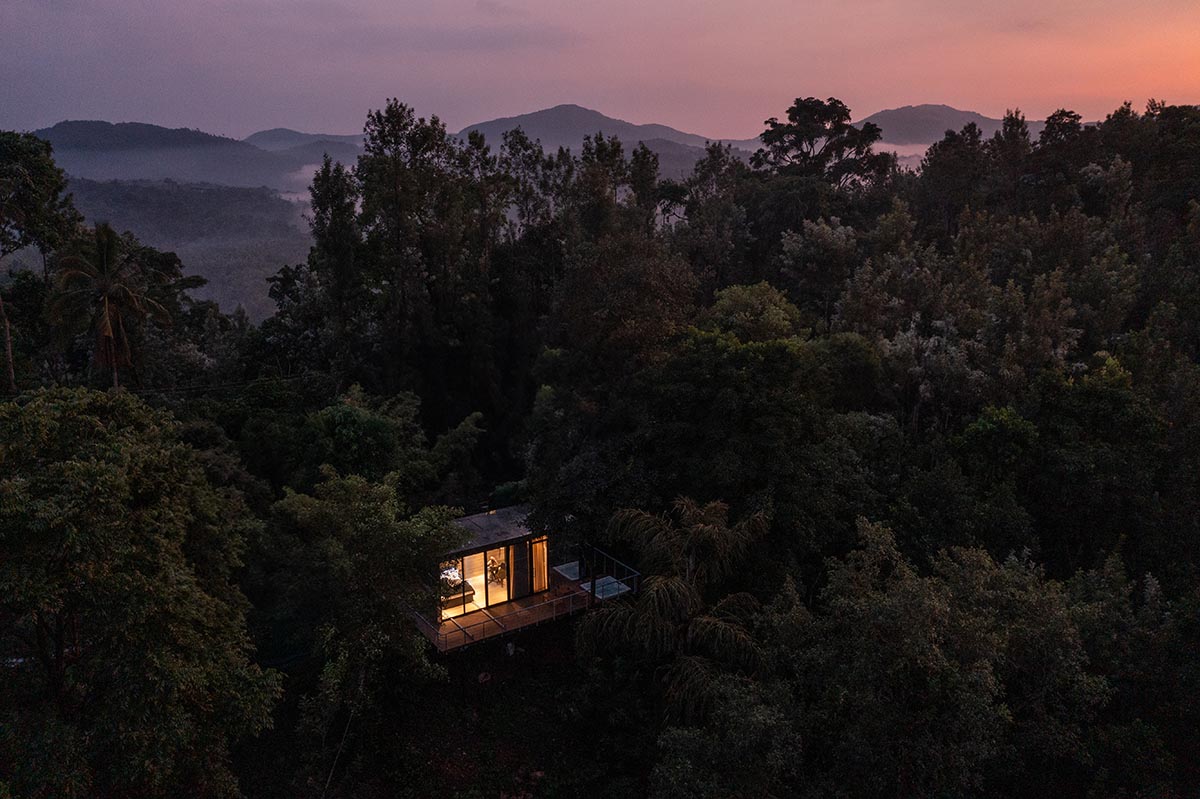 Okno Modhomes completes a serene sanctuary with a mirrored façade in Karnataka