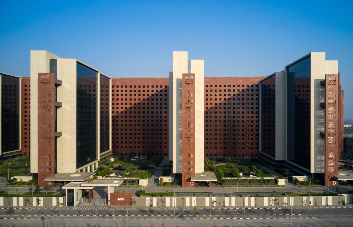 The Largest Office Building in the World - Surat Diamond Bourse, Gujarat, India 