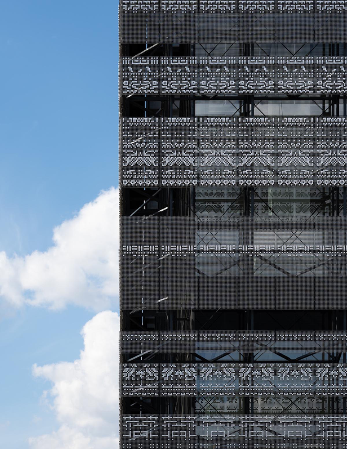 Museum of Ethnography by NAPUR Architect features curving volumes and walkable roof in Budapest