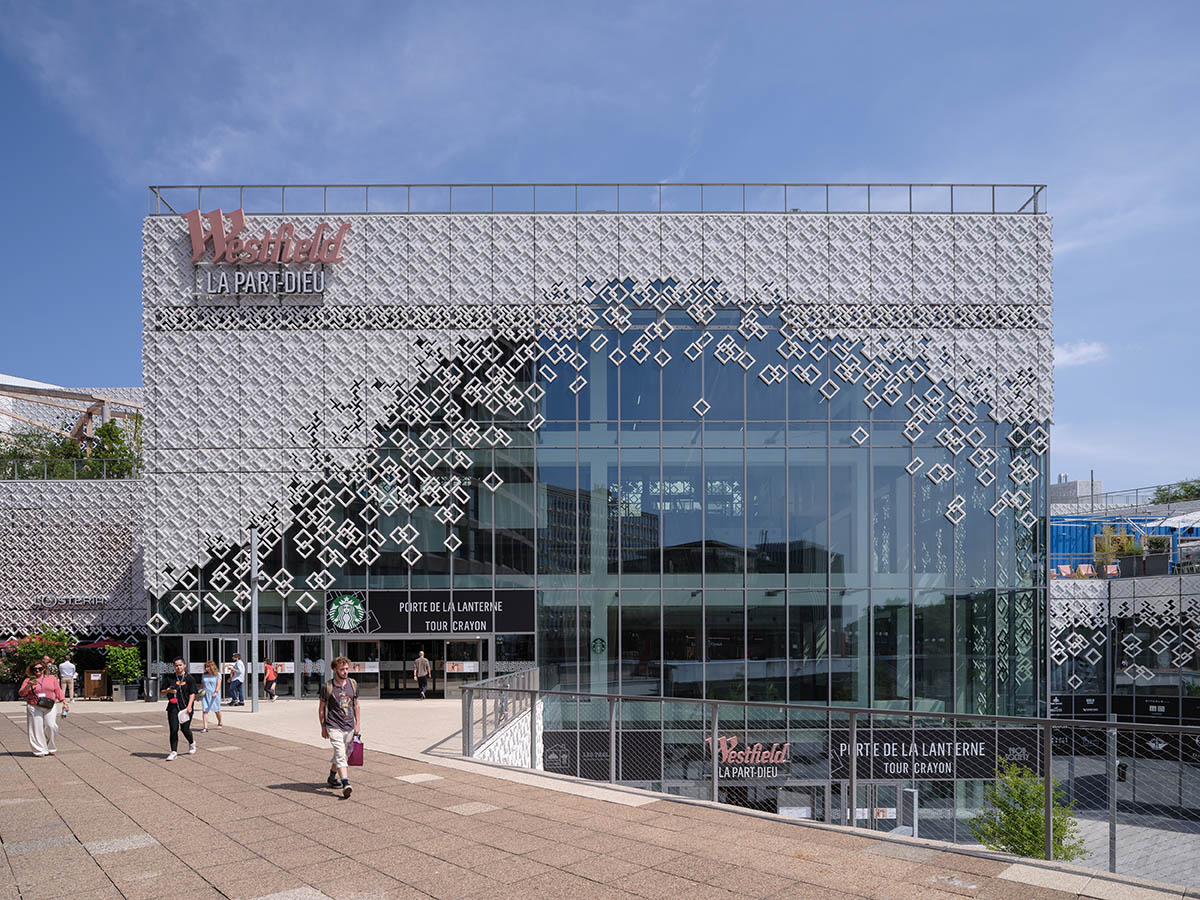 MVRDV completes transformation of Lyon’s historic shopping centre with a lace-looking façade