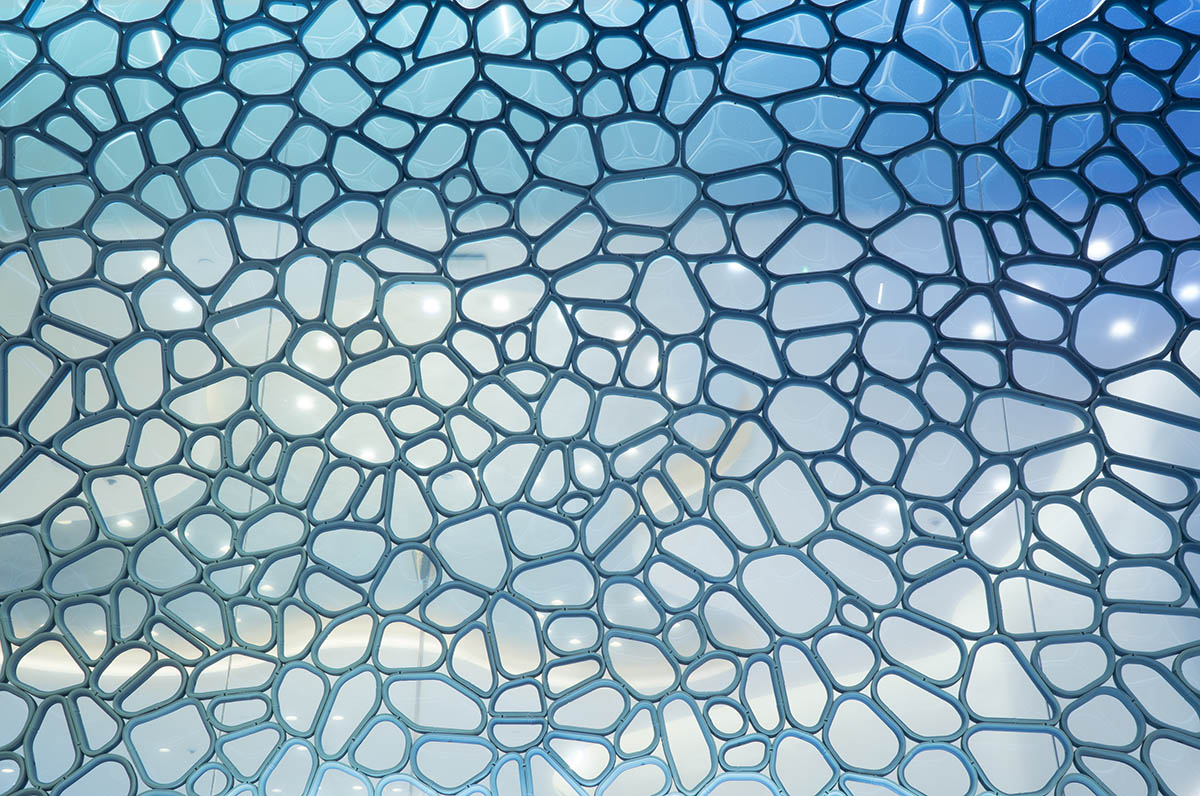 MVRDV wraps Tiffany & Co.store with coral-inspired 3D-printed façade in Singapore’s Changi Airport