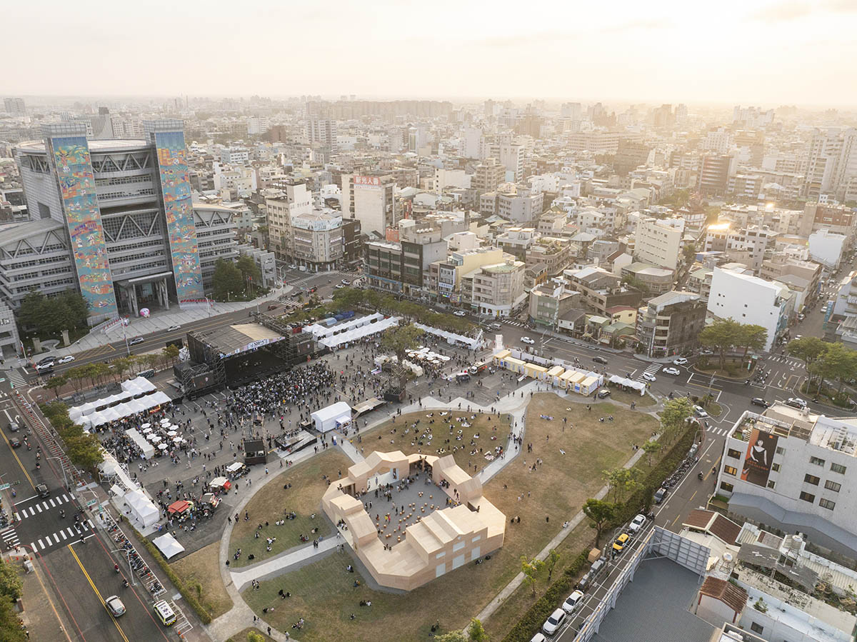 MVRDV creates a pavilion that showcases Chiayi's timber heritage 