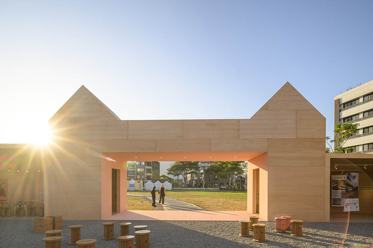 MVRDV creates a pavilion that showcases Chiayi's timber heritage 