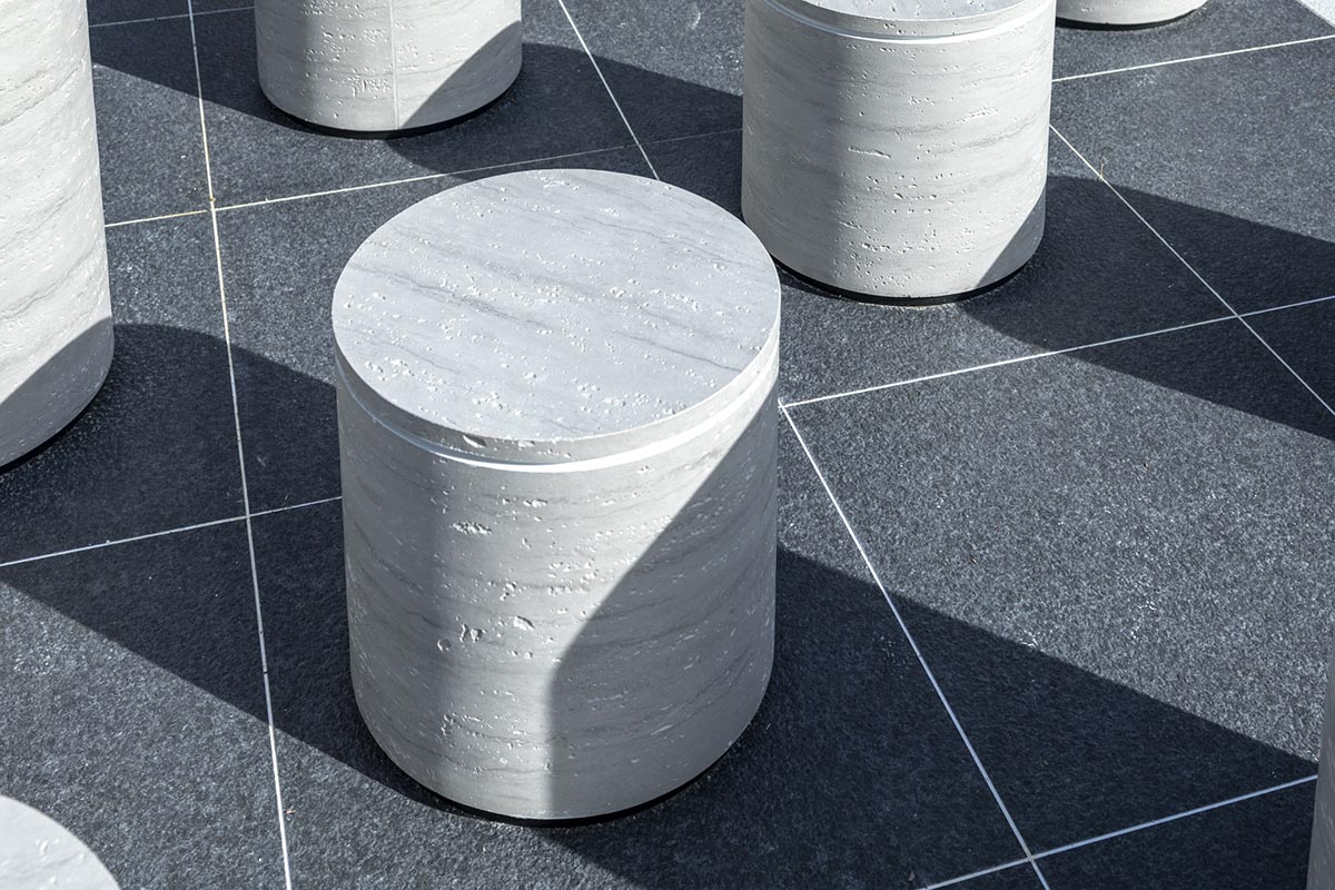 Giant collosal scrolls shine spotlight on China's 40 years of urbanization at Venice Biennale