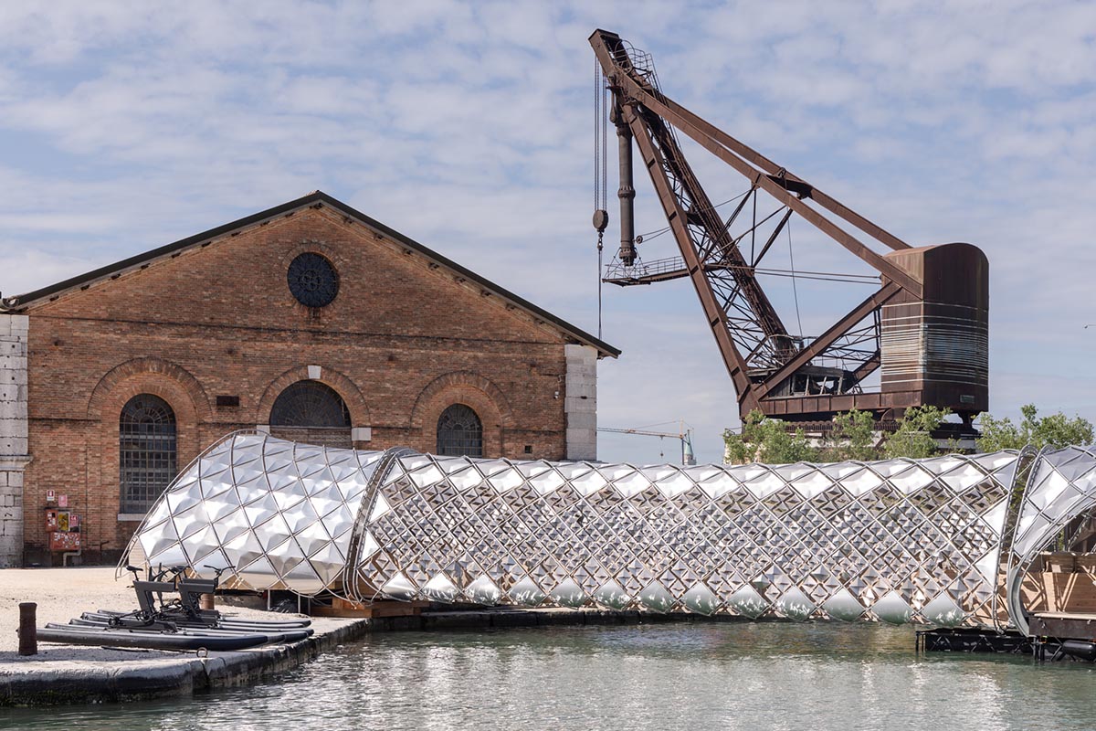 The Norman Foster Foundation and Porsche install a shimmering modular transportation hub&nbsp;in Venice 