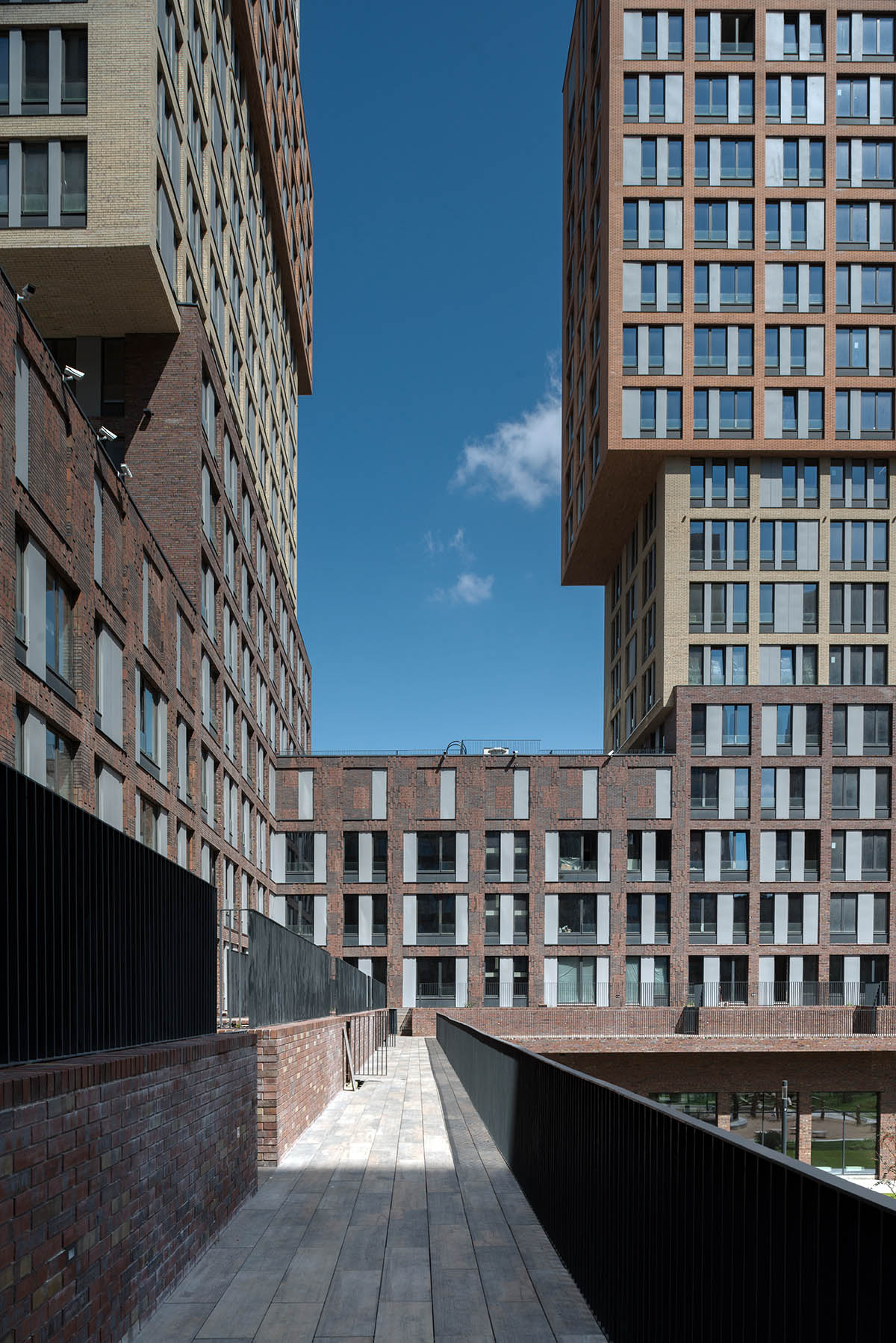 de Architekten Cie. completes Vander Park residential complex in the Moscow