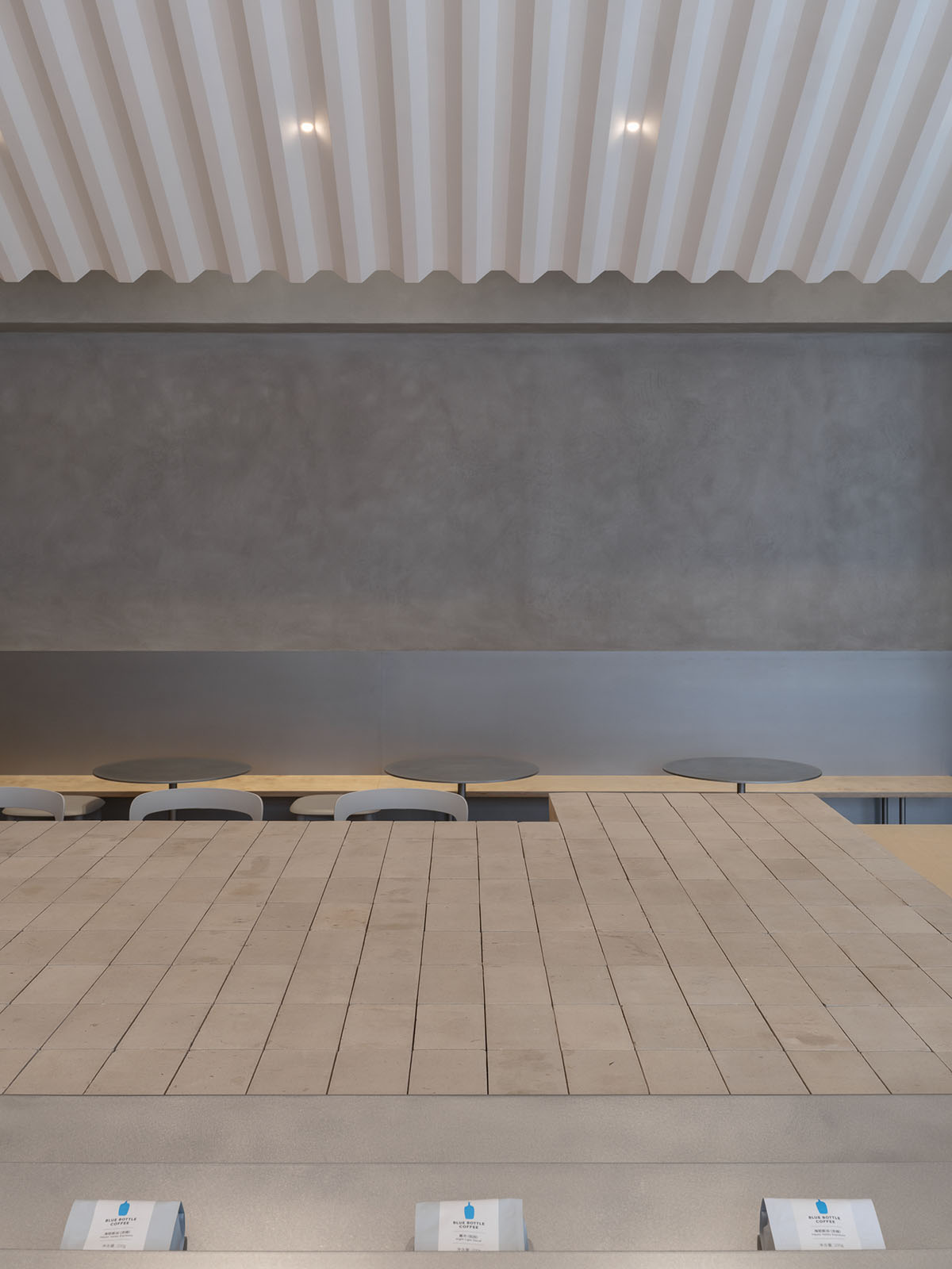 Neri&Hu creates a cafe in Shanghai that evokes the feeling of