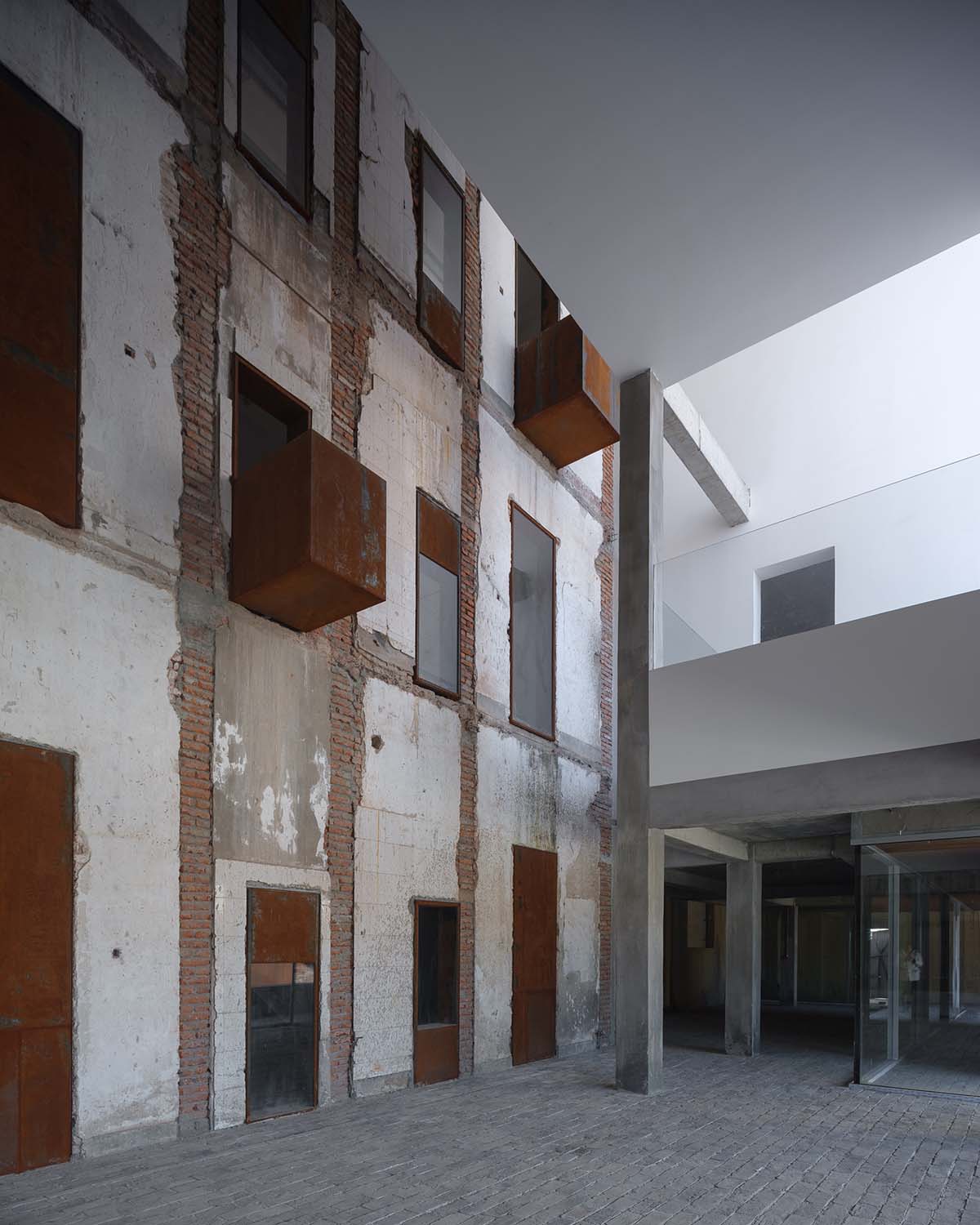 Neri&Hu revitalizes urban memory with corten steel volume in Dalian, China