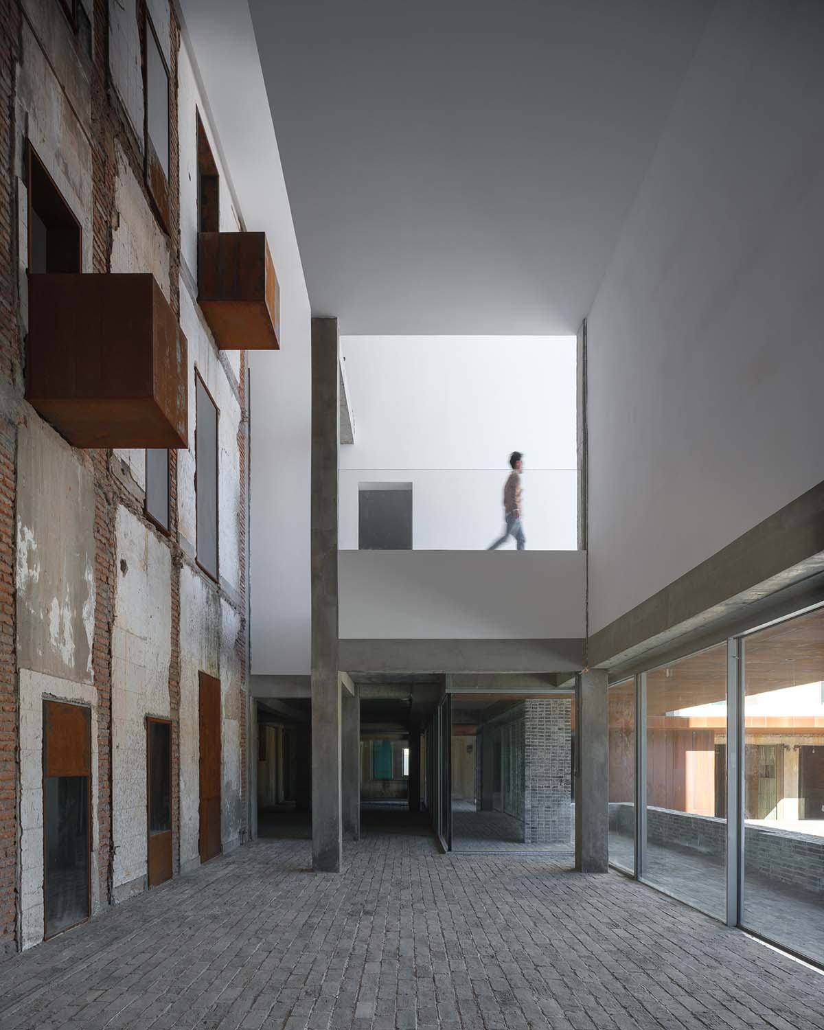 Neri&Hu revitalizes urban memory with corten steel volume in Dalian, China