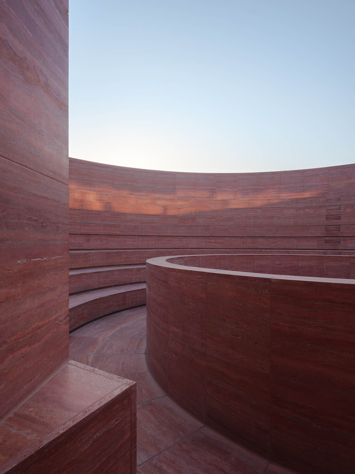 Neri&Hu creates a meandering journey in the extension of the Qujiang Museum of Fine Arts in Xi'an