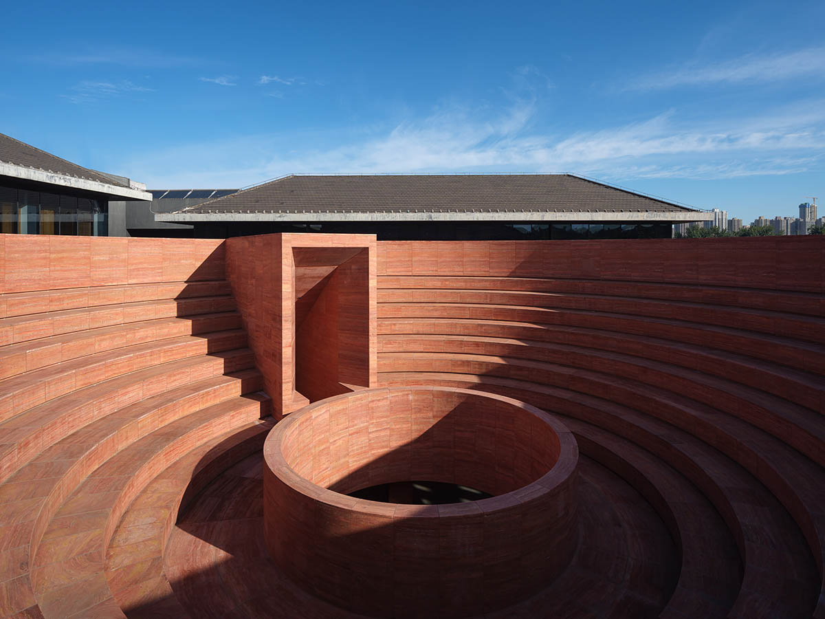 Neri&Hu creates a meandering journey in the extension of the Qujiang Museum of Fine Arts in Xi'an