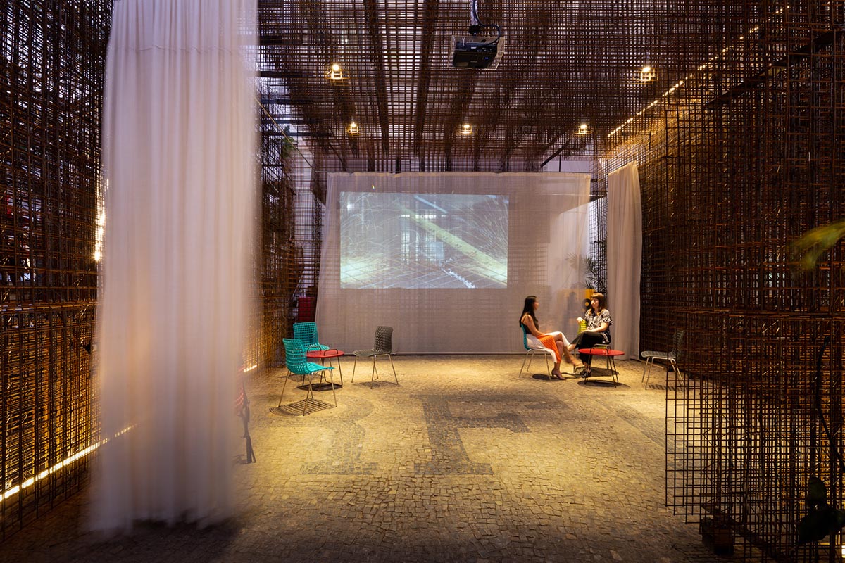 Arquitetos Associados created steel Cloud Pavilion as an active urban intervention in Brazil