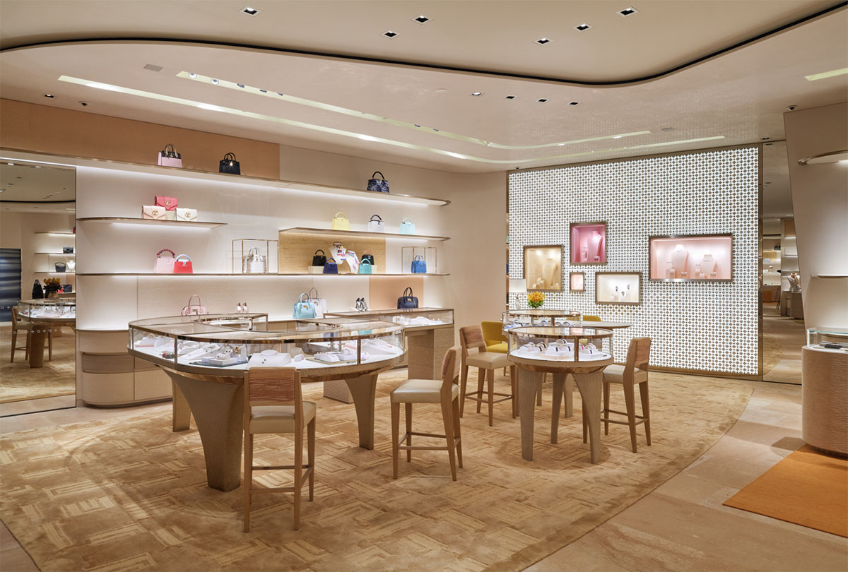 Louis Vuitton flagship store by Jun Aoki and Peter Marino