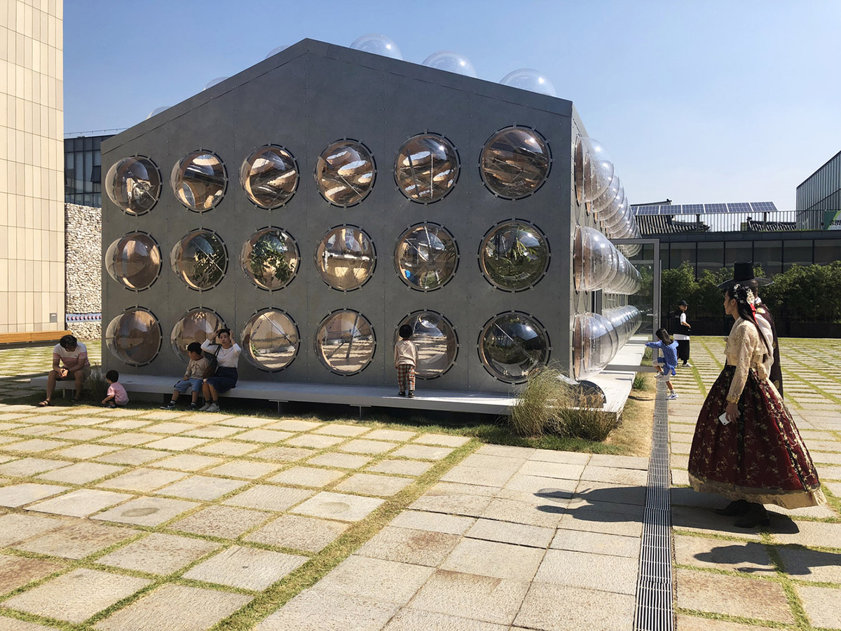 OBRA Architects adds bubbled protruding openings to experimental pavilion in Seoul