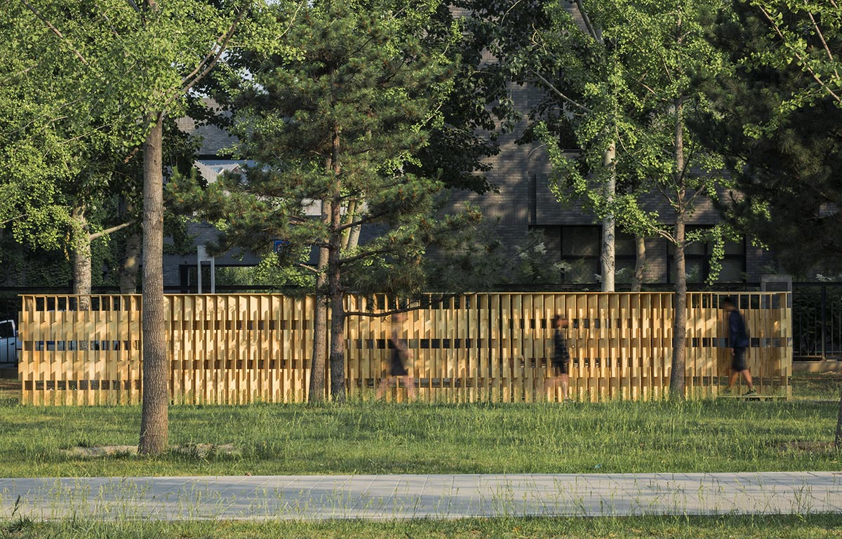CAFAarchStudio10’s students designed seven installations creating personalized forms with wood
