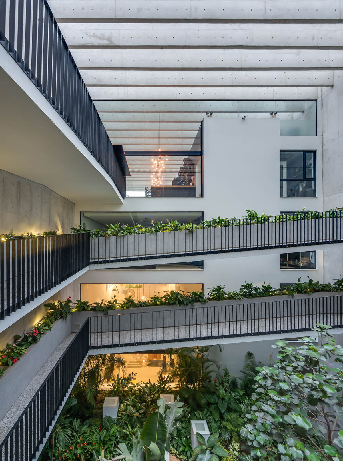 Nómena Arquitectos completes retail and exhibition space with perforated façade in Peru