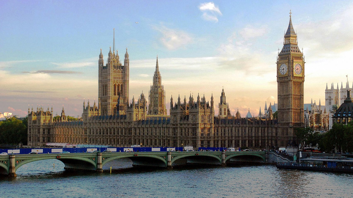 Norman Foster calls for design competition for a new House of Lords