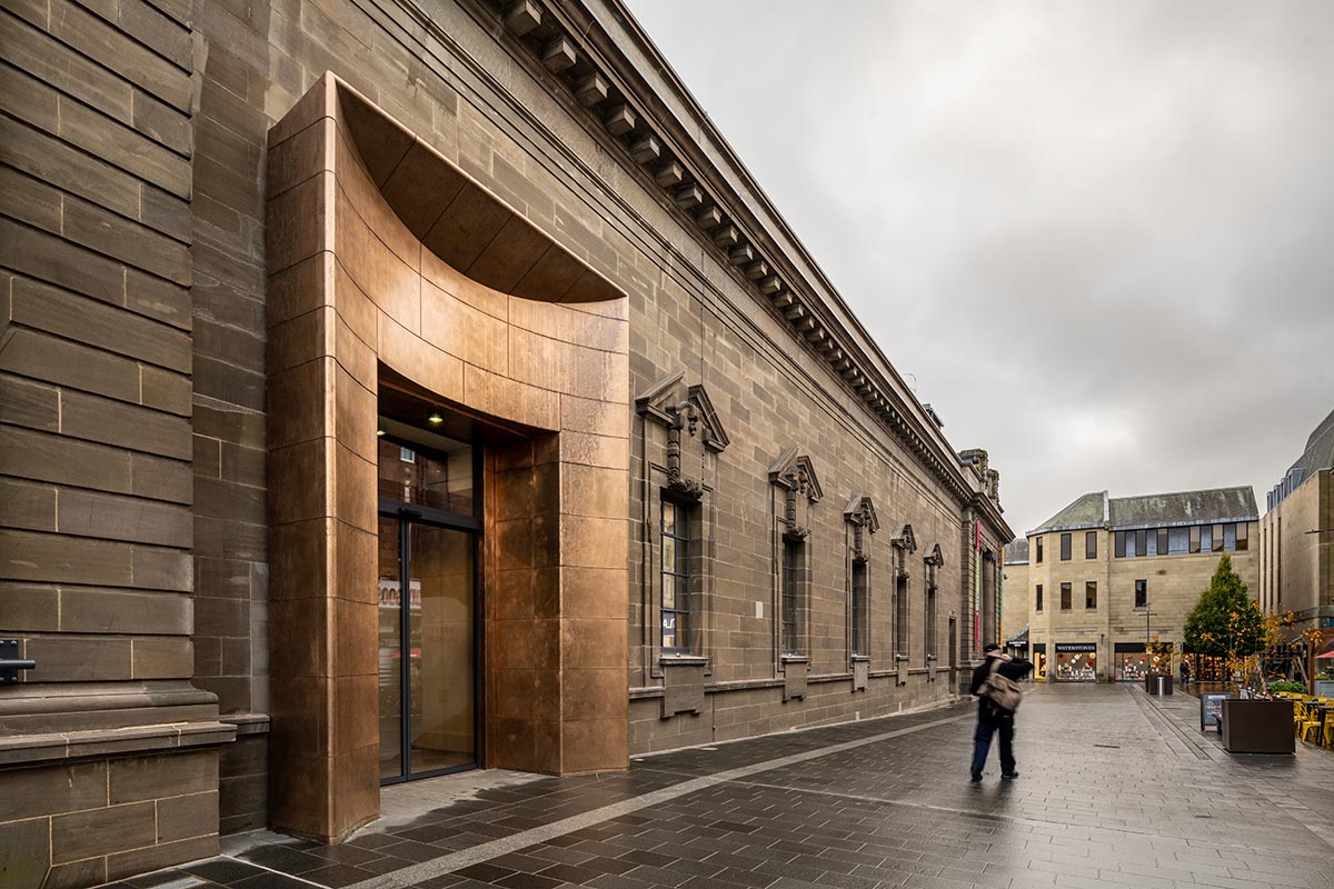 Mecanoo's renovation for the new Perth Museum references to Scotland's craftsmanship and history 