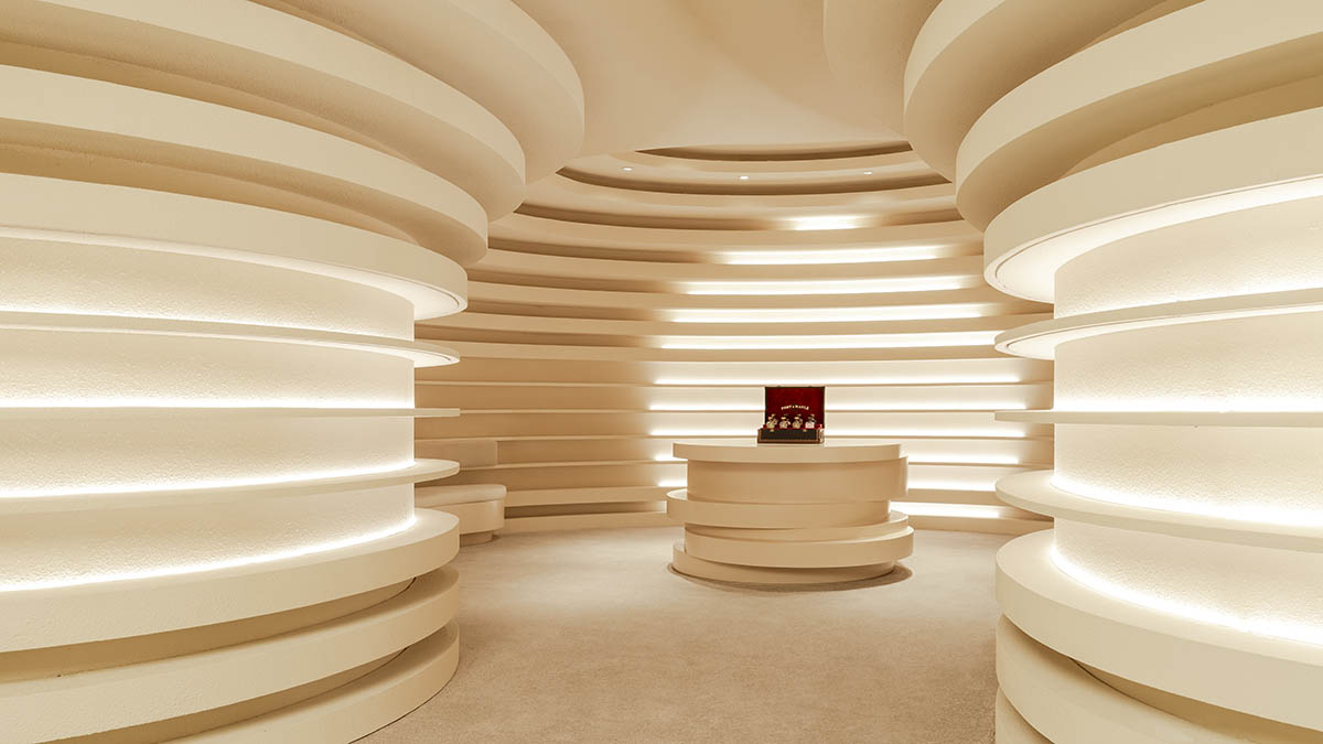 Spacemen creates cavernous interior with rounded lines for a store in Kuala Lumpur