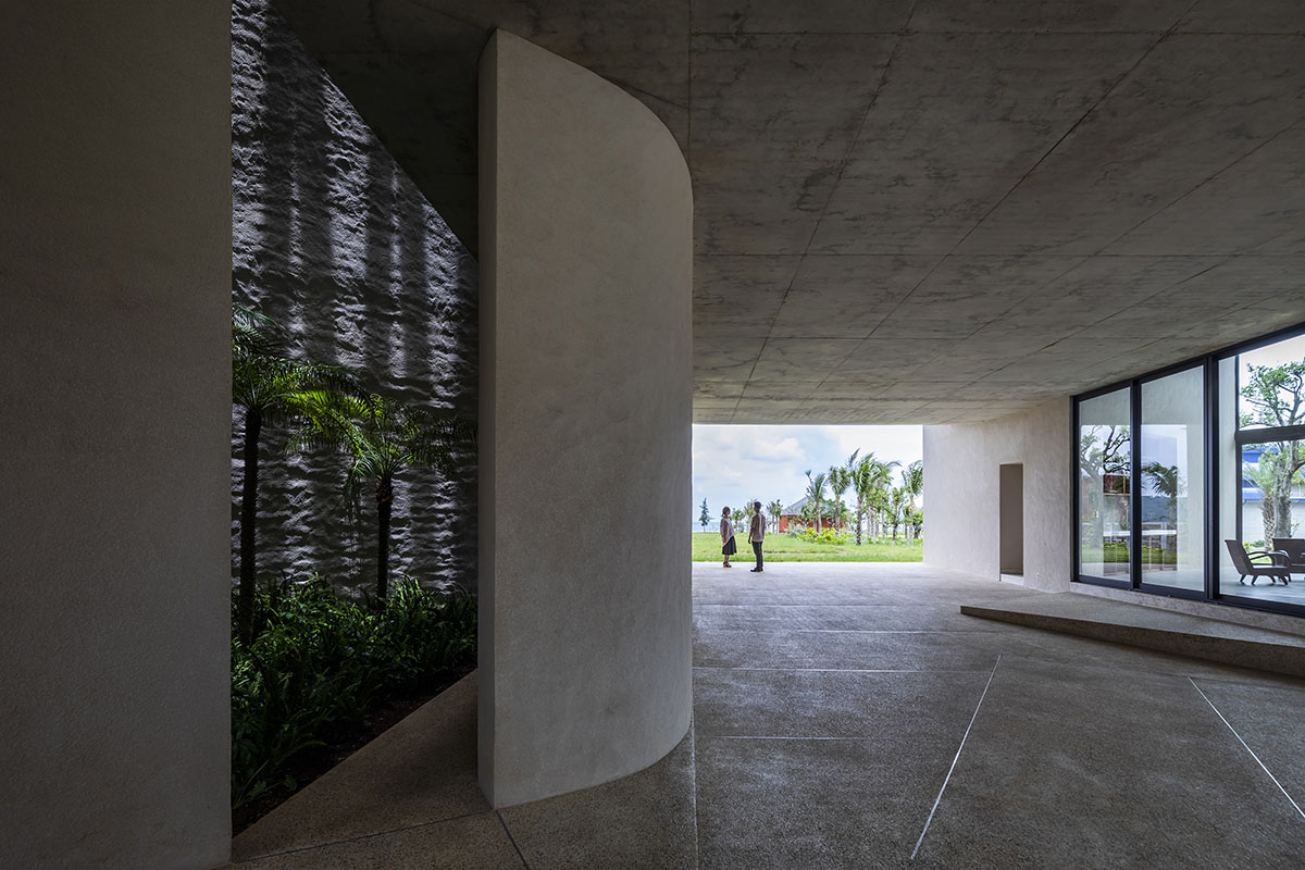 The Kaleidoscope building features a conical roof that adapts severe climate of the region 