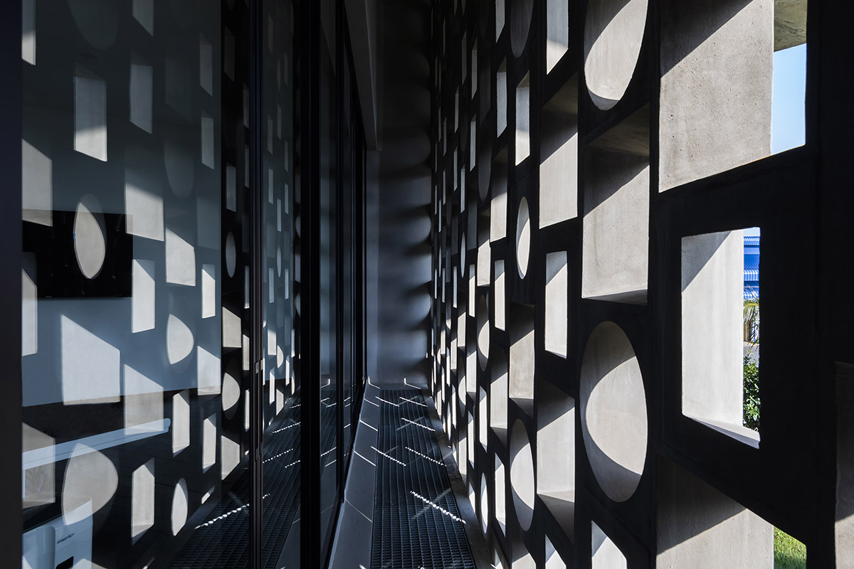 The Kaleidoscope building features a conical roof that adapts severe climate of the region 