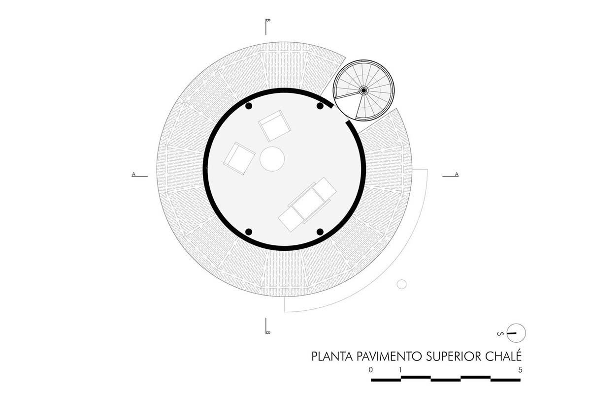 Lins Arquitetos Associados built village comprised of circular chalets overlooking coconut groves 