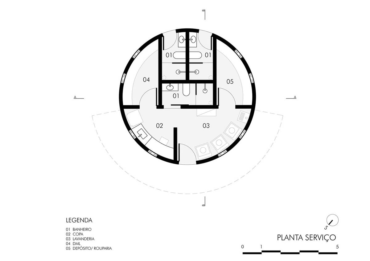 Lins Arquitetos Associados built village comprised of circular chalets overlooking coconut groves 