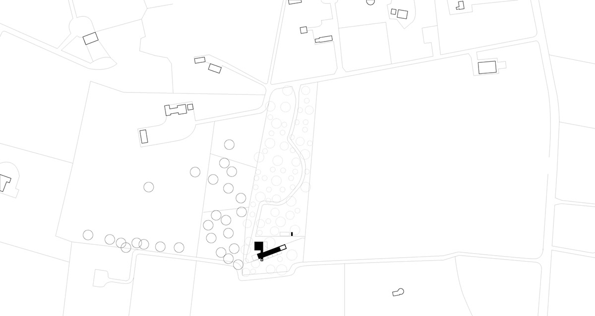 Noname Studio designs townhouse with all-white abstract sculpted volumes among olive trees