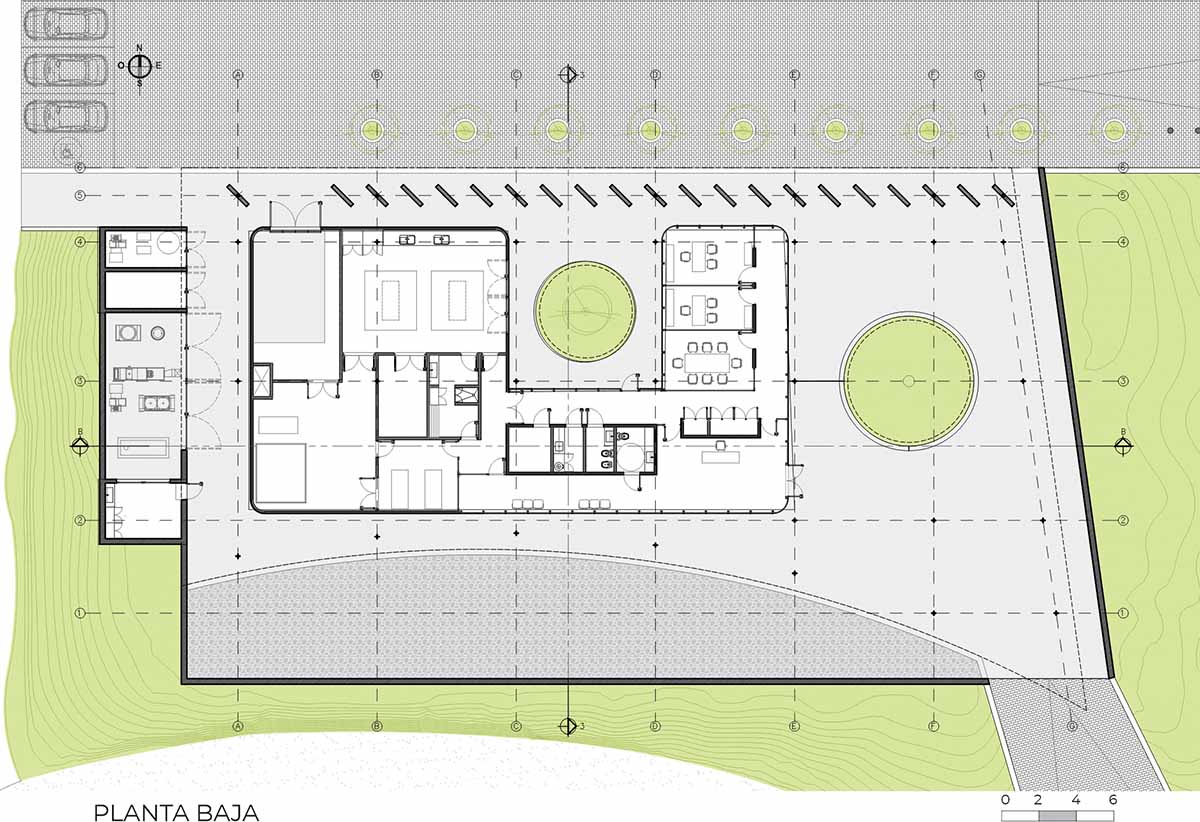 The morgue is designed with a horizontal line that aligns with the large flat roof in Argentina