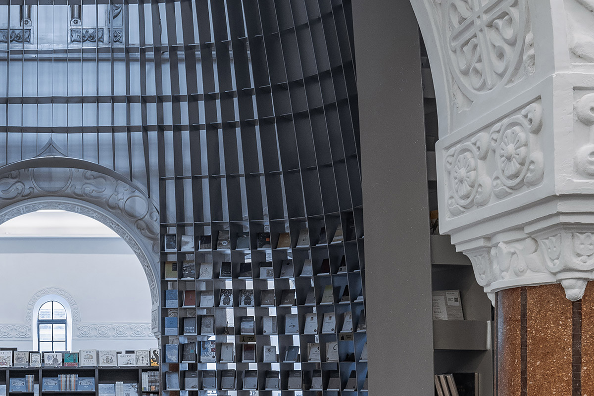 Wutopia Lab completes Sinan Books Poetry Store with 