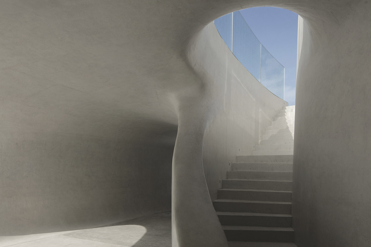 MAD completes the Cloudscape of Haikou with flowing form in Haikou, China