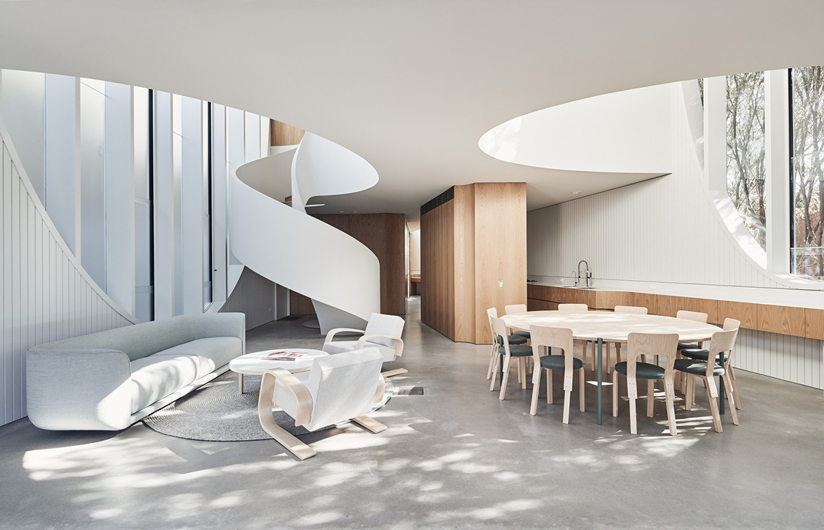 Chenchow Little Architects creates arched cut-outs for residence referencing to old Victorian houses