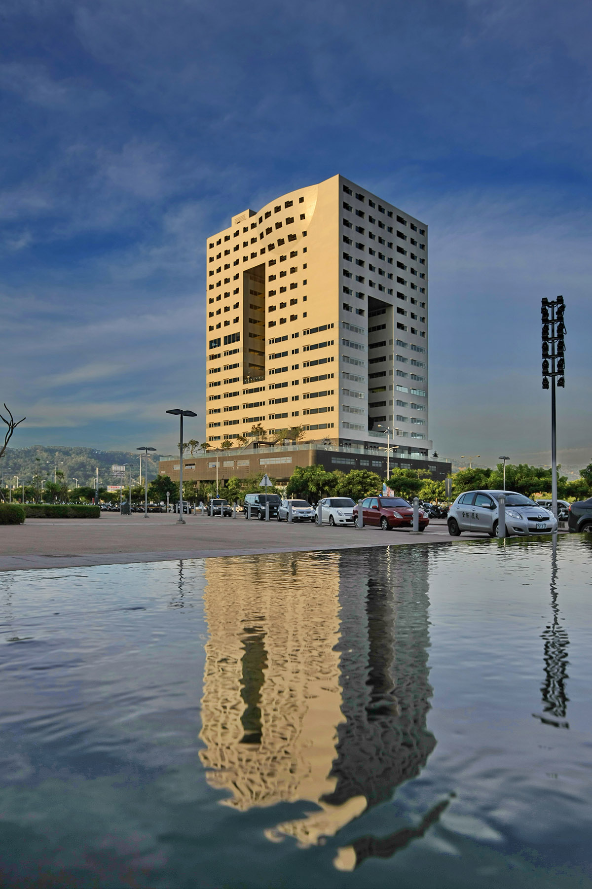 Huiyo Vision Office Building- A New Typology of Residential Office Building in Taiwan