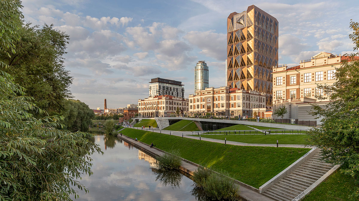 Foster + Partners completes office tower clad by triangular pieces of copper in Yekaterinburg